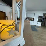 فيلة Mima *
